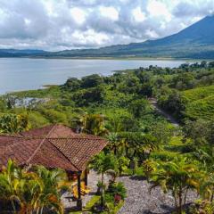 Pie In The Sky 2 Luxury Home With Amazing Views!