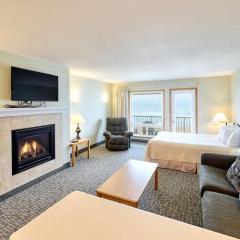 Stunning Oceanfront Suite - Full Kitchen - Heated Indoor Pool & Hot Tub