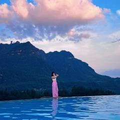 XMAN Sunrise Peaks Resort--Sky Mirror Infinity Pool