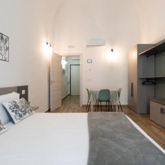 Nicolaus 204 - Brown & Grey Rooms by Wonderful Italy