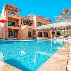 Modern 2 bedroom apartment in El Gouna with pool