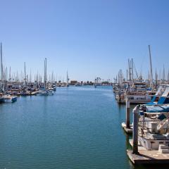 Holiday Inn Express Hotel & Suites Ventura Harbor by IHG