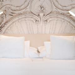 White Flat by GrazRentals with cool location & free parking