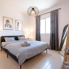 Traumhaftes Apartment mit Pool in perfekter Lage