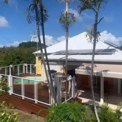 Maison cosy à Saint-François avec piscine