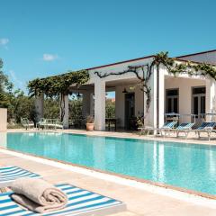 HelloAPULIA Villa Barbara - Villa with 7 Bedrooms & Infinity Pool, Monopoli