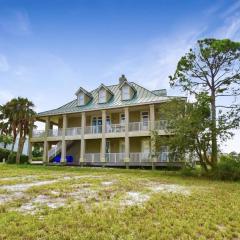 Sleeps 12, boat slip, pool, beach access