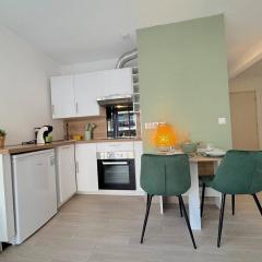 Calme et ensoleillé balcon quartier Port Nice