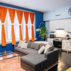 Stylish Downtown Escape Rooftop Gym & Patio