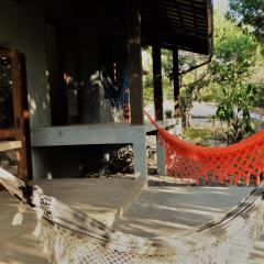 Casa Caju em Imbassaí arejada tranquila e bem localizada para famílias e amigos