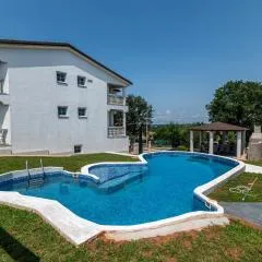 Holiday house with a swimming pool Radmani, Porec - 16440