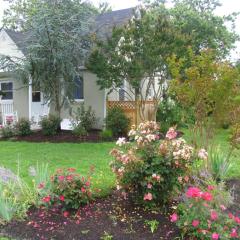 Crepe Myrtle Cottage