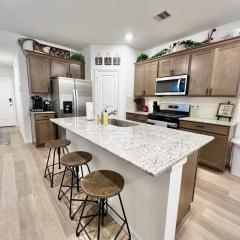 GIG 'EM LANE - 3 Bed, 2 Bath Home