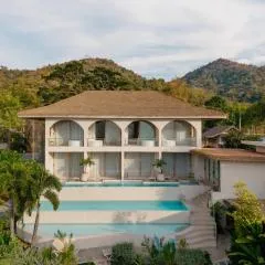 Le La Lake Resort and Spa