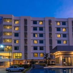 B2 Korat Premier Hotel