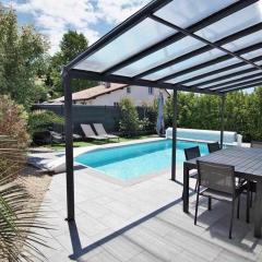 House for 8 with private pool