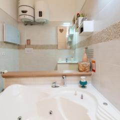 V&M Suite con Jacuzzi by Rentbeat