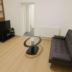 Comfy 3-Bed Home in Redfield - Near City Centre