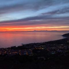 Attico vista mare con terrazza panoramica