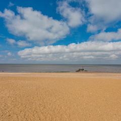 Ocean Drive On the Beach Heacham - Crabpot Cottages Hunstanton