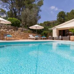 Exclusive Palma Villa with Modern Amenities, 1001