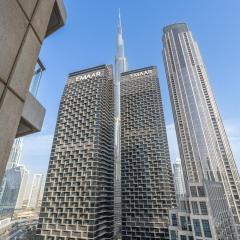 Vogue The Lofts by Emaar - Stunning Burj Khalifa View from the Living Room, Prime Location on Sheikh Mohammed bin Rashid Blvd, Downtown Dubai