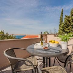 Apartment Sofija-2 by Interhome