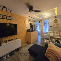 Zen Vibes Modern 2BR Asian Fusion Stay