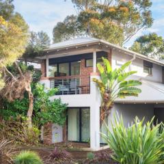 Three Seven Six - Walk to Cafés - Family Friendly