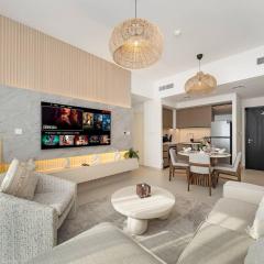 Mahogany - Walk to Burj Khalifa and Dubai Mall - 1BR 4 Guests