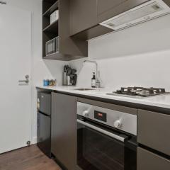 Fully Equipped Inner-City Studio near CBD