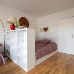 Modern 1BR Vienna Getaway near tram