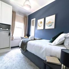 3BR House for contractors and professionals with free Parking & Netflix nr motorway