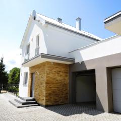 Luxury holiday home for 20 people