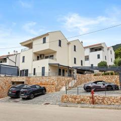 Enchanting Summer Apartment with Sea View