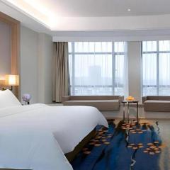 Vienna Hotel Xinfeng West High-Speed Railway Station