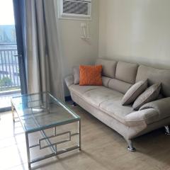 2-min Walk to Okada Near AirportMOA wBalcony