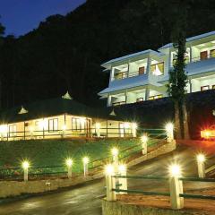 Seven Springs Plantation Resort