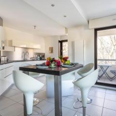 Passerelle - Appart centre-ville balcon & garage