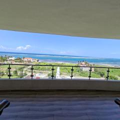 modern Seaview 3-Bedroom Apartment with rooftop pool &Gym, nyali