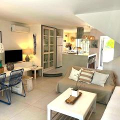 T4 Grand Townhouse Old Village