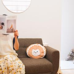 JR Namba within walking distance, 4 minutes walk from ASHI HARA BASHI Station on the circular line, 1F of a private house