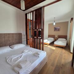 Antique House Muradie
