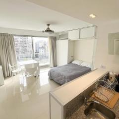 RentUp - Luminoso monoambiente con piscina y balcon zona sanatorios