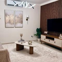 Cozy and Beautiful, 3 Bedroom Apartment Home