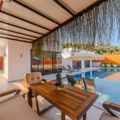 Holidays are the best days, villa vacation is great