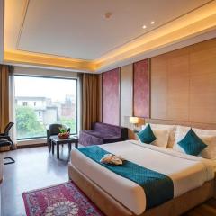 SANDOZ Pribson Hotel near Golden Temple