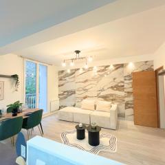 L'Étape 2 - Center - Cathedral