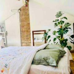 2 bedrooms greatly located