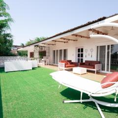 Villa Nazuri w Caretaker